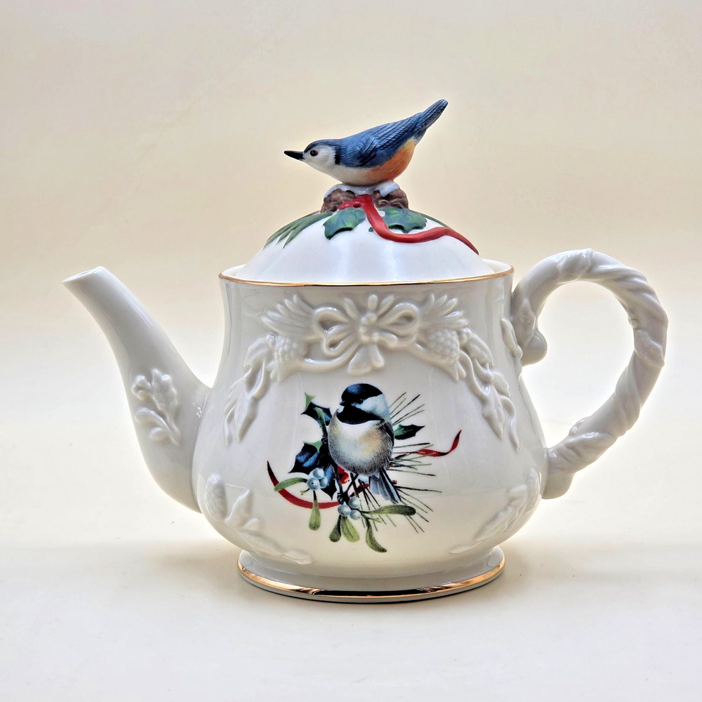 Lenox Winter Greetings Teapot Catherine McClung Bluebird Lid Gold Trim 6324891